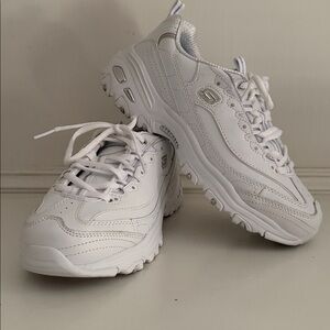Skechers D ‘Lites Women’s Sneakers - Wide Fit
